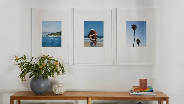 Transform Your Entryway with a Stunning Gallery Wall Solution