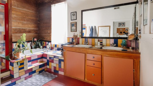 Rediscovering Timeless Features: The Allure of Folding Wall Seats