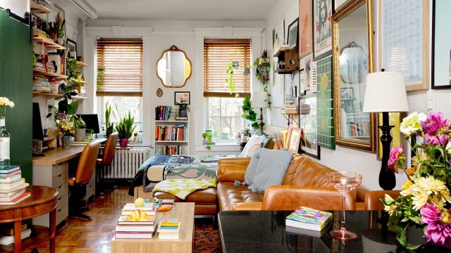 Maximizing Space: Innovative Living in a 400-Square-Foot Studio