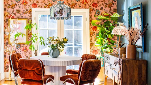 Retro Tavern Lights: A Nostalgic Trend Resurfacing in Home Decor