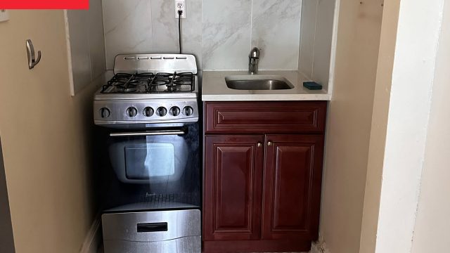Transforming Small Kitchens: Cozy Innovations Without Extra Space