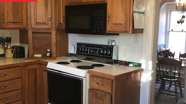 Transforming Dull Spaces: The Allure of Bold Kitchen Colors