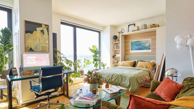 Transforming a Small Studio: An Artist's Innovative Living Space