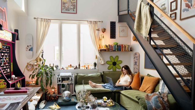 Transform Your Living Space: The Benefits of Placing Sofas Strategically