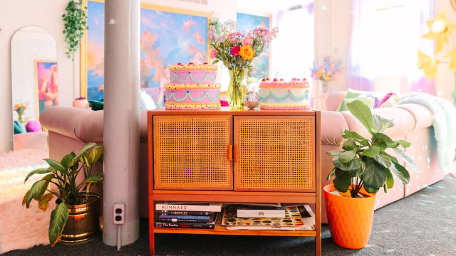 Embracing Chaos: The Rise of Clutter in Modern Home Décor