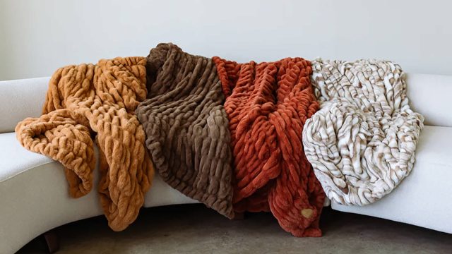 Discover the Lola Blanket: A Must-Have for Cozy Living