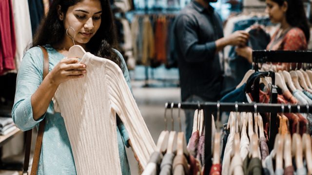 India's Retail Sector Faces Challenges Amidst Steady Apparel Growth