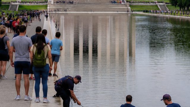 Recent Incidents Raise Concerns Over Reflecting Pool at Lincoln Memorial